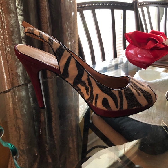 Shoes - Picture 5 of 7